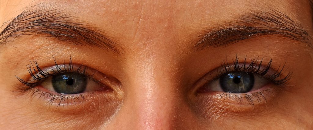 How to Tighten Skin under Eyes Without Surgery 